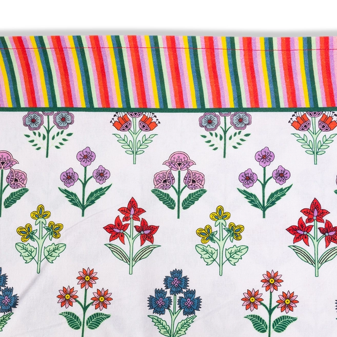 Santini Patterned Tablecloth